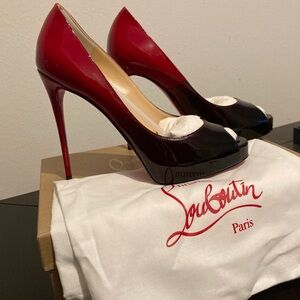 New Christian Louboutin Peeptoe Pumps, Red & Black Degrade,  Sz. 38 w/ Box
